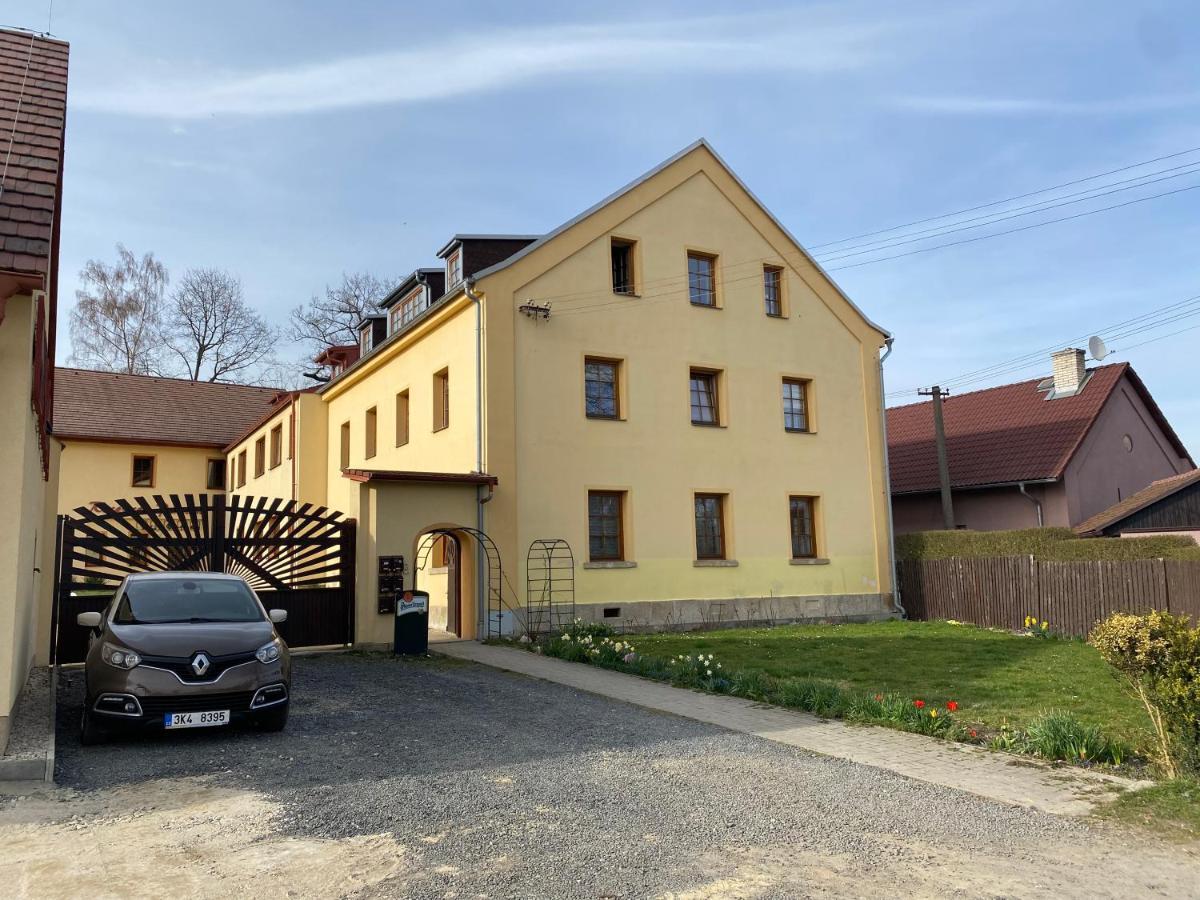 Apartman Simon Cheb Luaran gambar