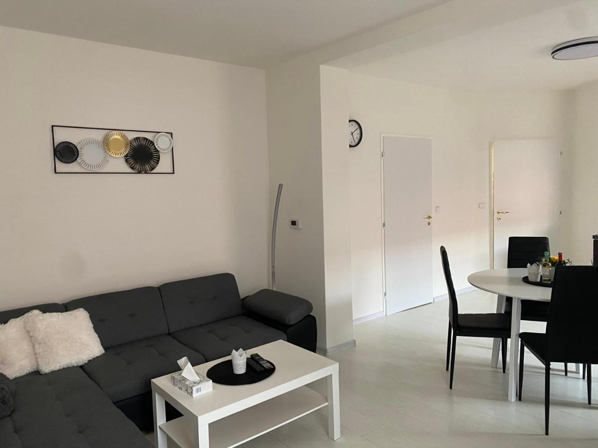 Apartman Simon Cheb Luaran gambar