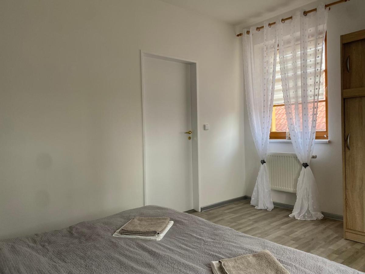Apartman Simon Cheb Luaran gambar