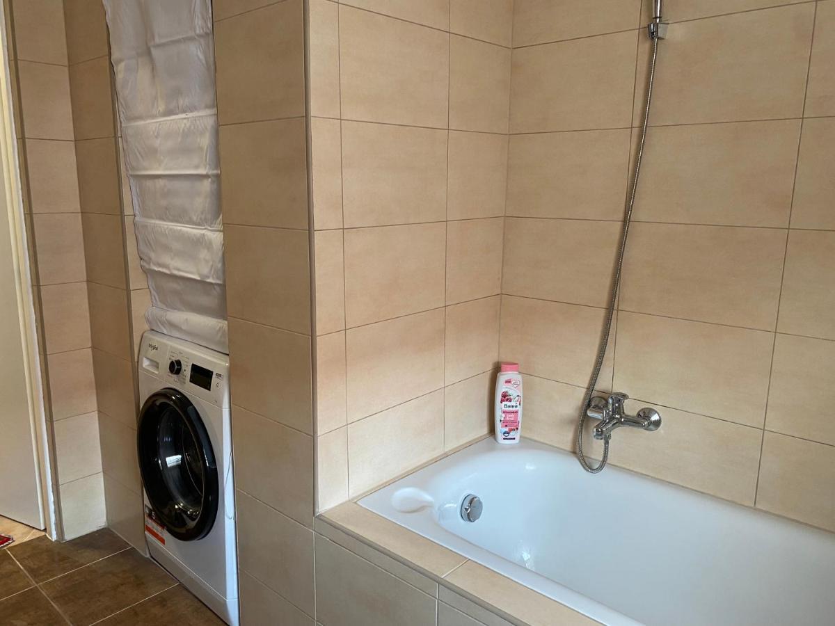 Apartman Simon Cheb Luaran gambar